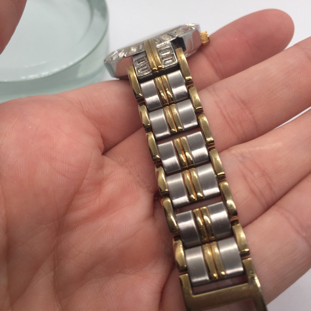 Relic Silvertone Watch - Picture 8 of 9